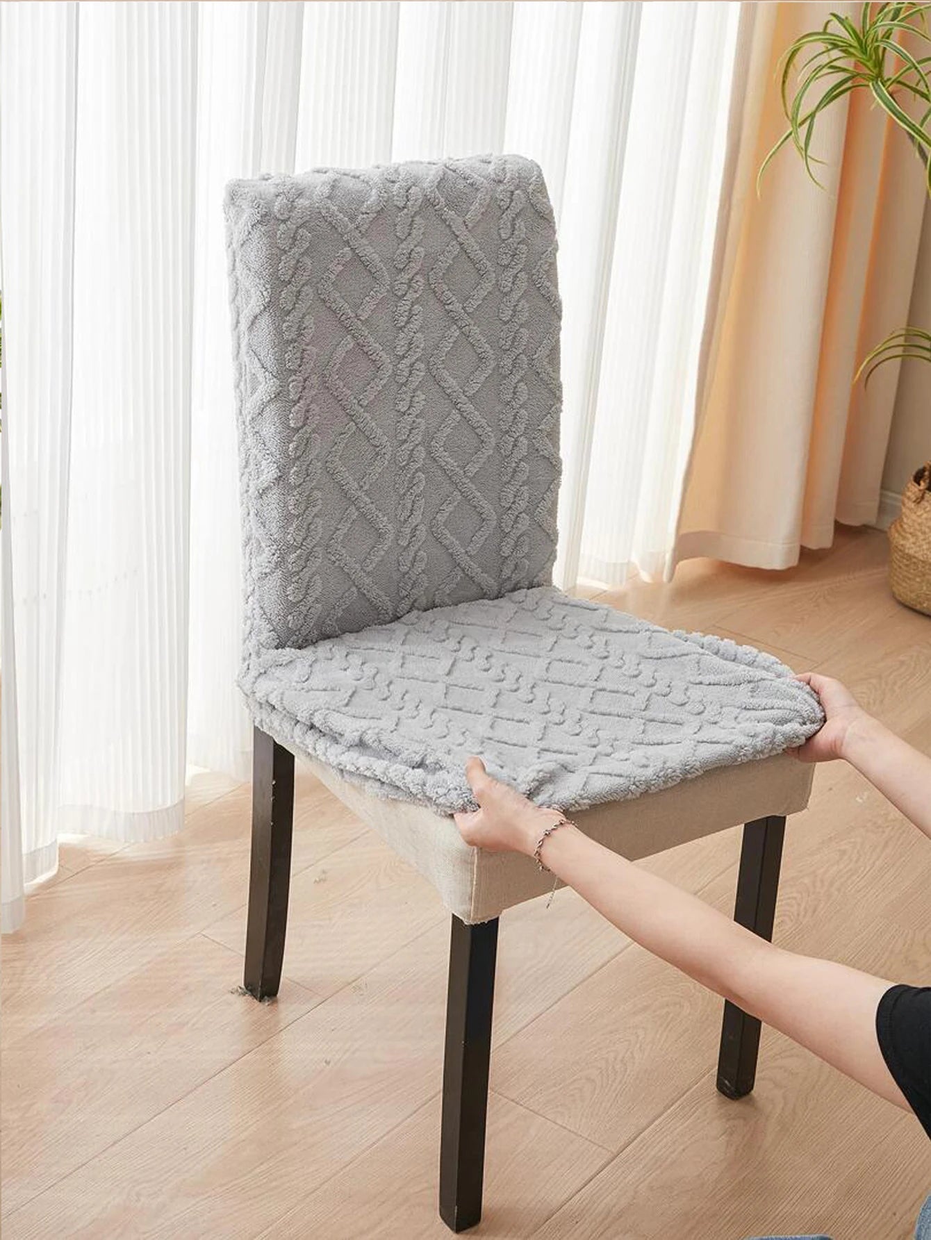 Nouveau - Couvertures de chaise élastique pour toute forme commune du tabouret - Fluffy - Nouveau