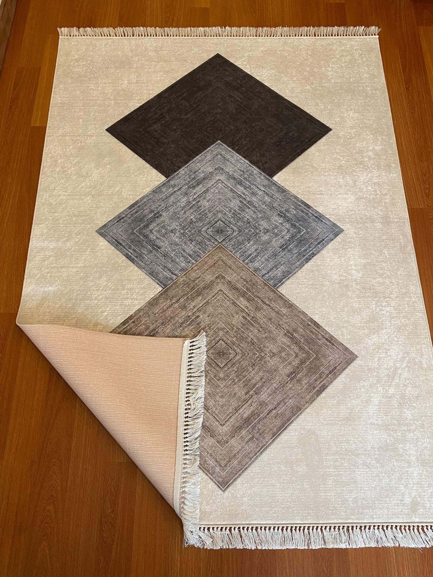 Tapis trois carrés conception soigneusement tricotée