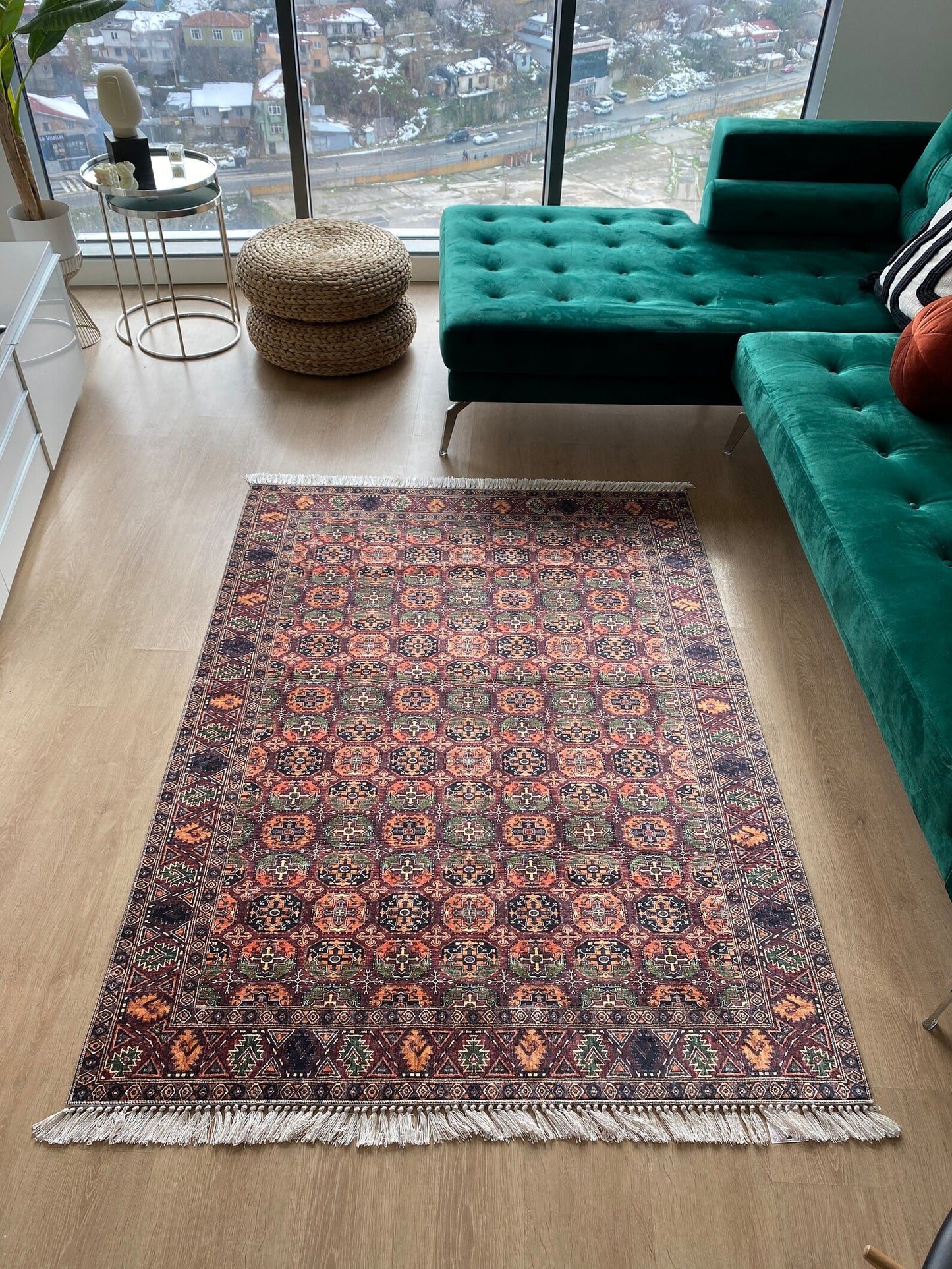 Conception de tapis oriental soigneusement tricoté
